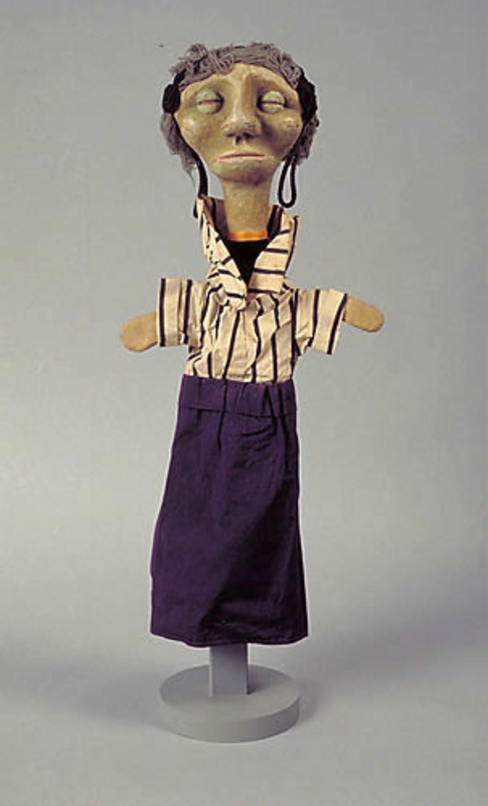 Florina - Daudelin, Charles; Daudelin, Louise | Collections | MNBAQ Florina - Daudelin, Charles; Daudelin, Louise | Collections | MNBAQ