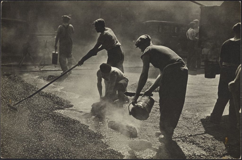 Hommes au travail