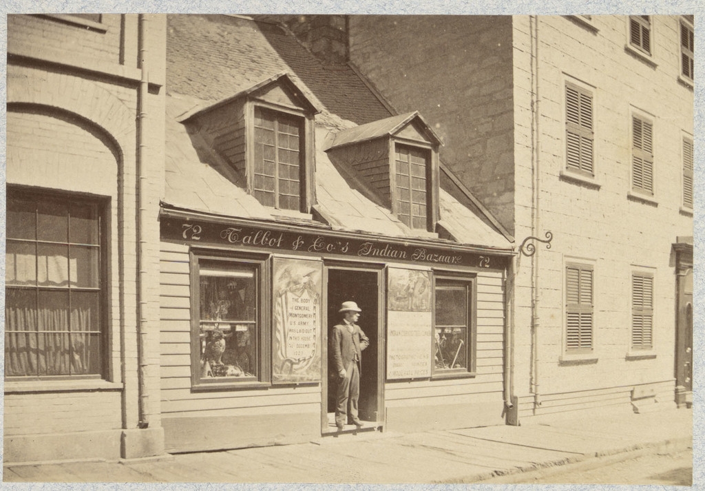 Le Magasin Talbot & Co.'s, Indian Bazaar, 72 rue Saint-Louis, Québec, de l'album Vues de Québec et des environs