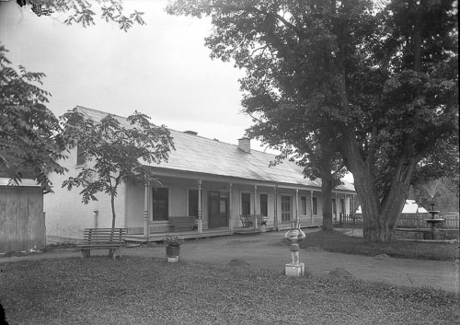 Manoir Historique De Saint Henri De Mascouche Le Manoir Pangman, Saint-Henri-de-Mascouche - Gariépy, Edgar | Collections  | MNBAQ