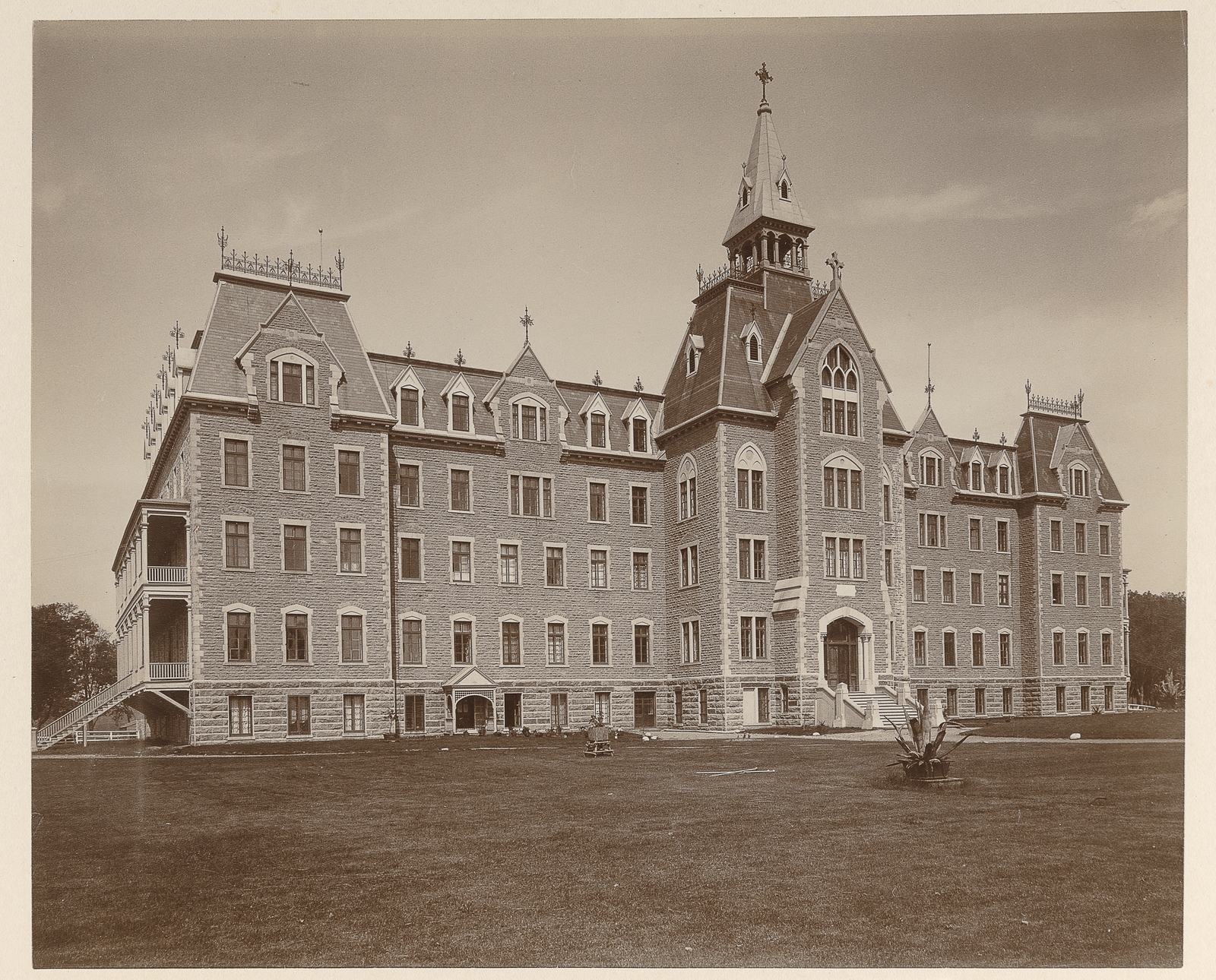 Le Séminaire de SainteThérèsedeBlainville, de l'album Maisons d